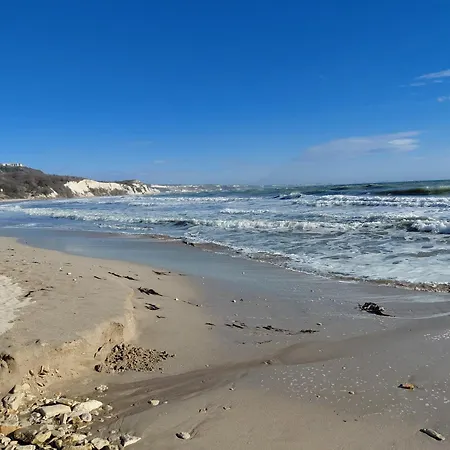 Sea View Апартамент *