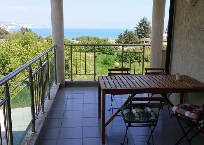 Sea View Апартамент