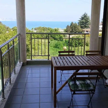 Sea View דירה